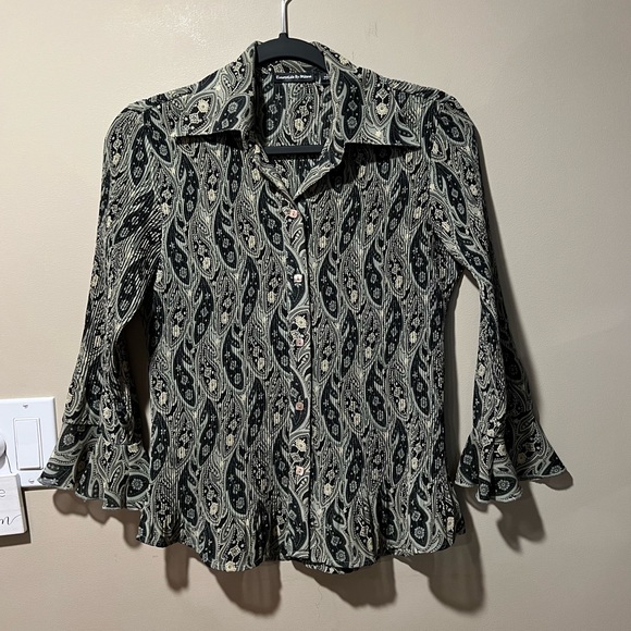 Essentials by Milano Black & Green Tones Leaf/Floral Print l/s Top sz S - Picture 10 of 15
